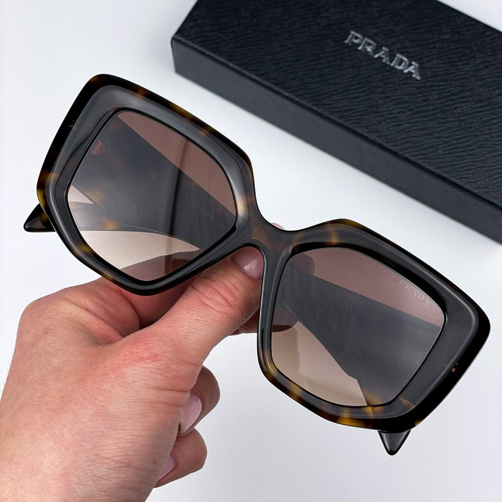 🔥Prada PR14ZS 2AU6S1 Sunglasses Tortoise Brown Gradient Square Women - Picture 2 of 15